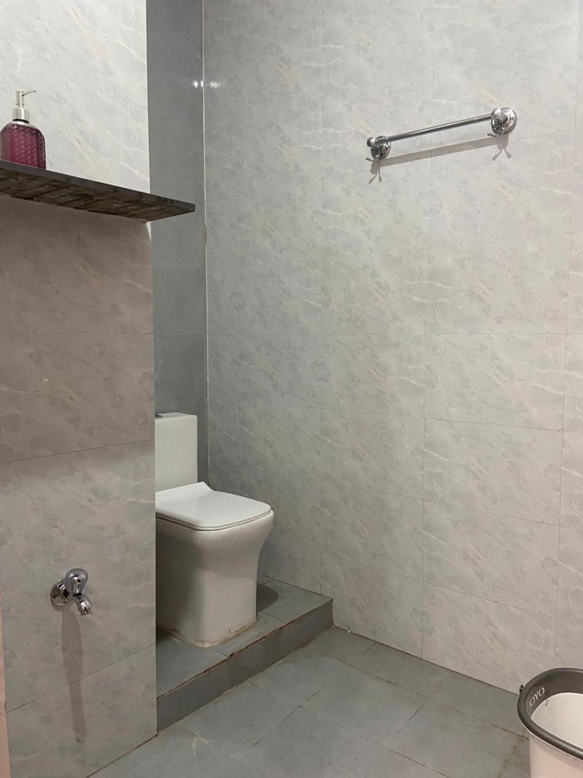 Hotel Nirmal Niwas Varanasi Esterno foto